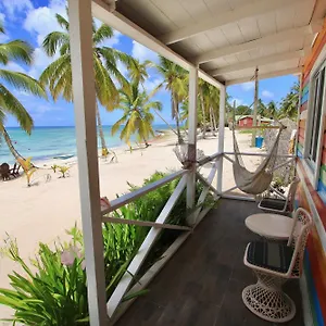 Bed & Breakfast El Paraiso De Saona, Mano Juan